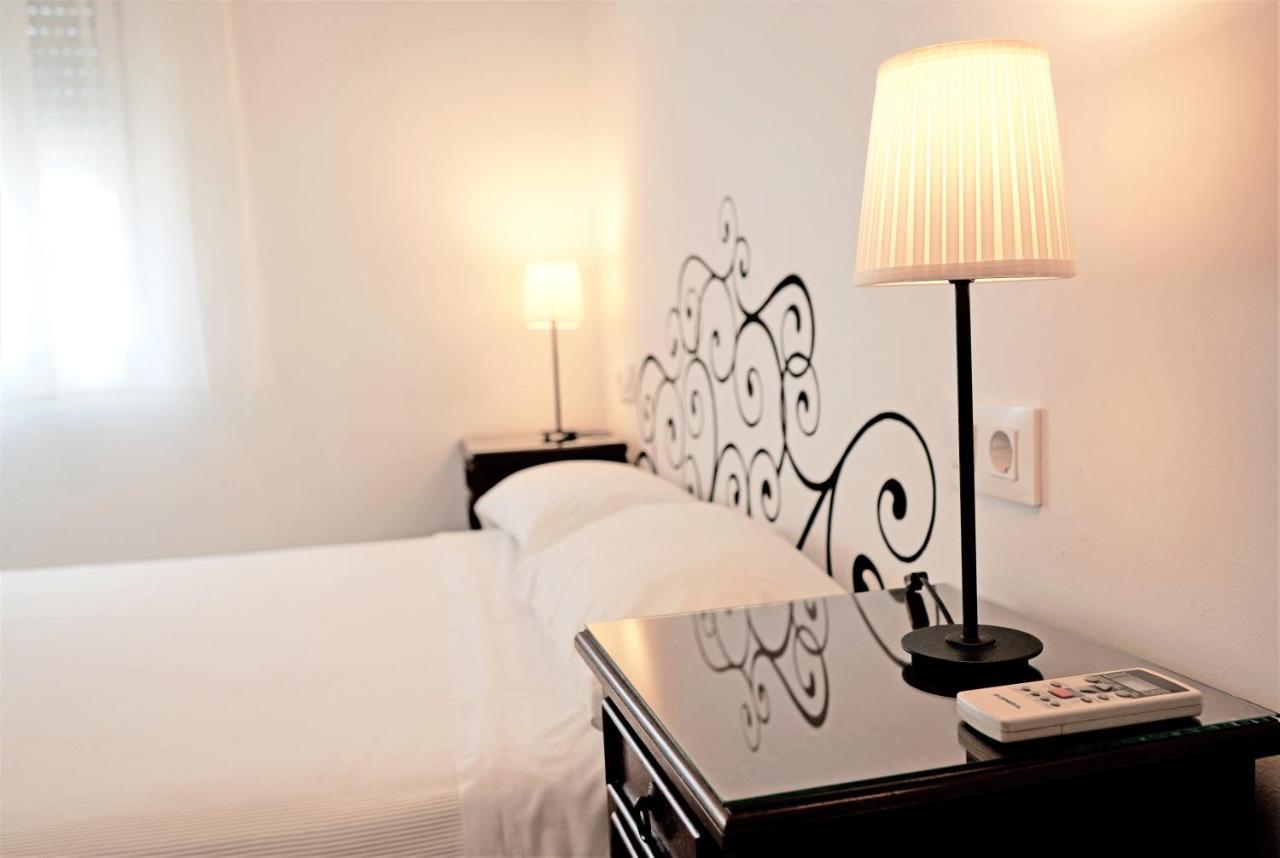 Hostal Trafalgar Barbate Kültér fotó